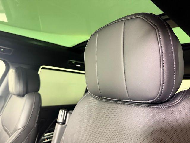 new 2025 Land Rover Range Rover car