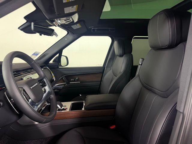 new 2025 Land Rover Range Rover car