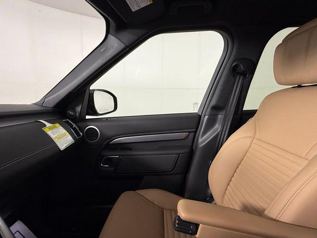 new 2025 Land Rover Discovery car, priced at $80,175