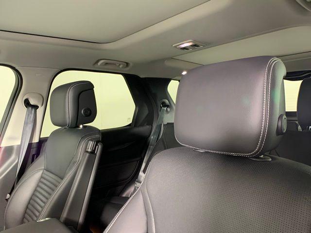 used 2024 Land Rover Discovery car, priced at $47,900