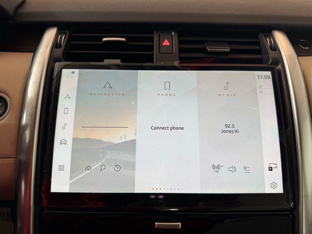 used 2025 Land Rover Discovery car, priced at $50,900