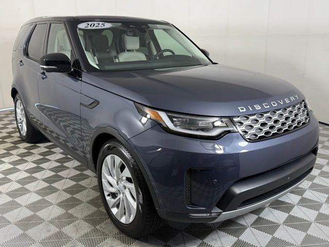 used 2025 Land Rover Discovery car, priced at $50,900