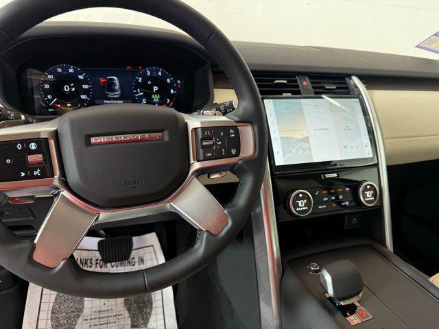 used 2025 Land Rover Discovery car, priced at $50,900