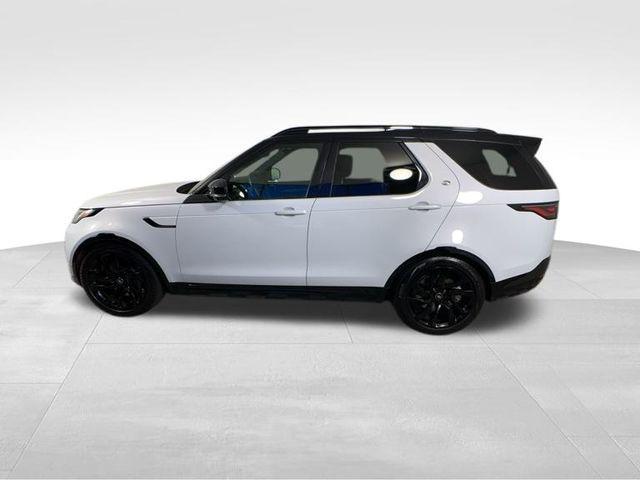 used 2022 Land Rover Discovery car, priced at $45,900