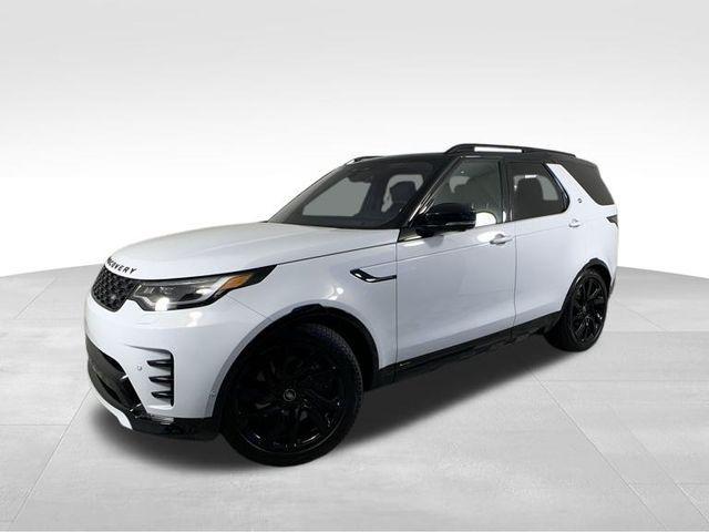 used 2022 Land Rover Discovery car, priced at $45,900