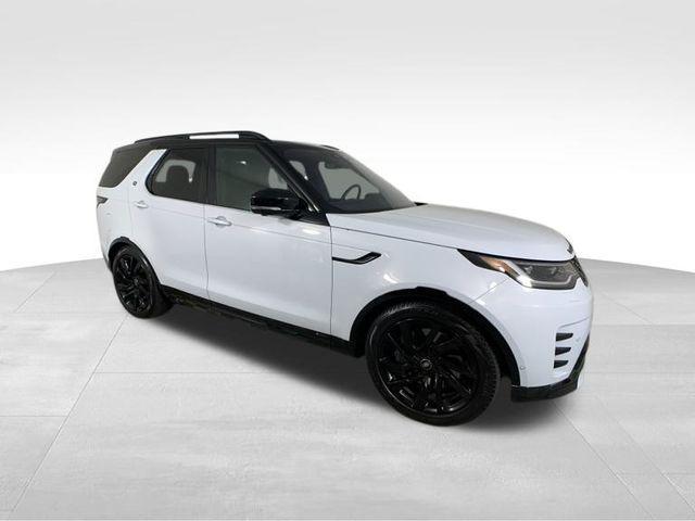 used 2022 Land Rover Discovery car, priced at $45,900