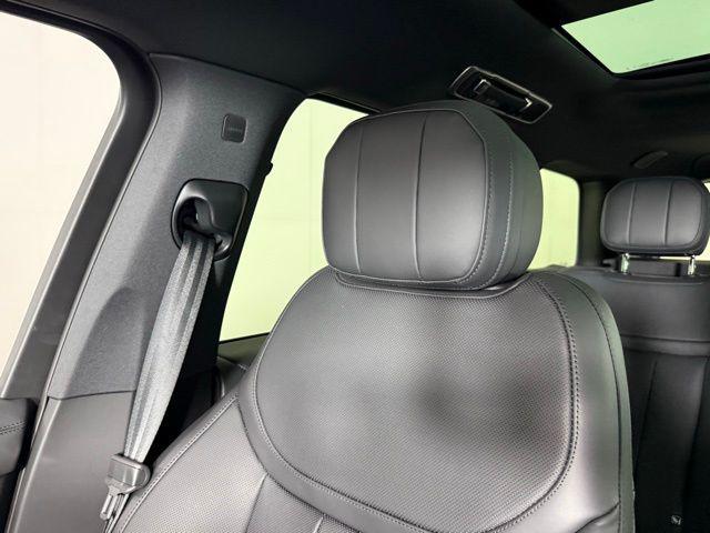 new 2025 Land Rover Range Rover car
