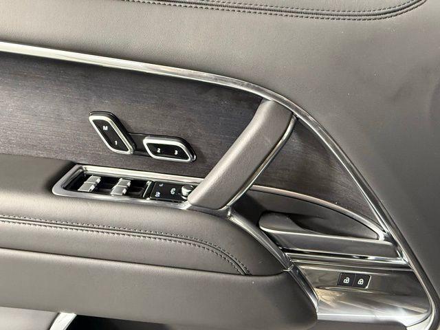 new 2025 Land Rover Range Rover car
