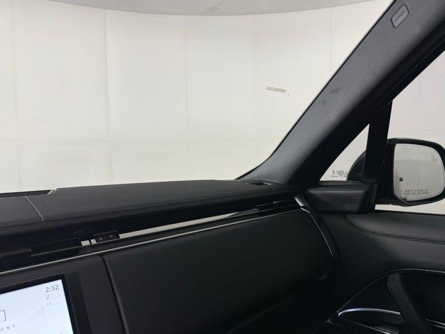 new 2025 Land Rover Range Rover car