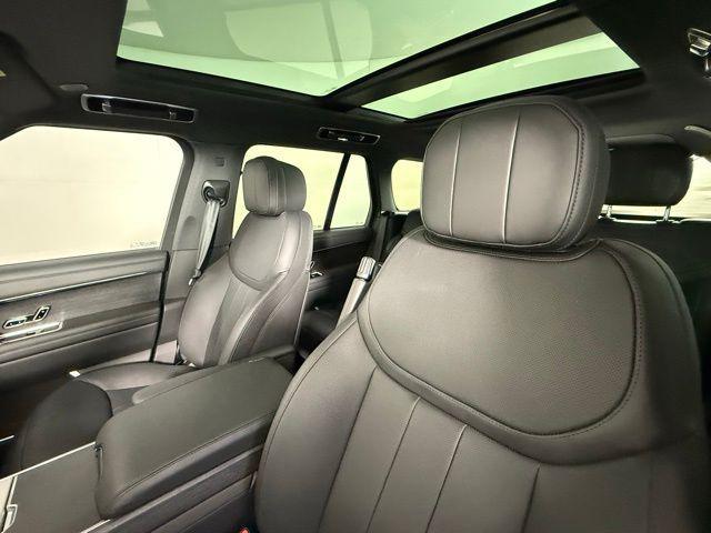new 2025 Land Rover Range Rover car