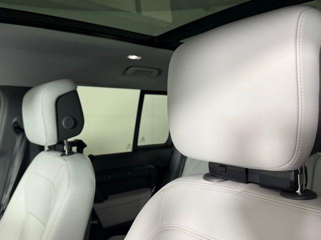 new 2025 Land Rover Defender car