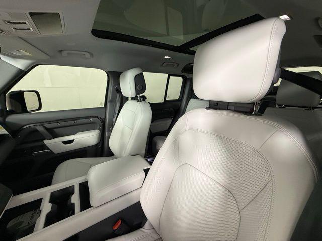new 2025 Land Rover Defender car