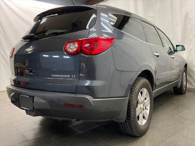 used 2010 Chevrolet Traverse car, priced at $9,999