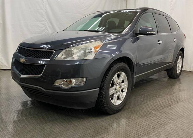 used 2010 Chevrolet Traverse car, priced at $9,999