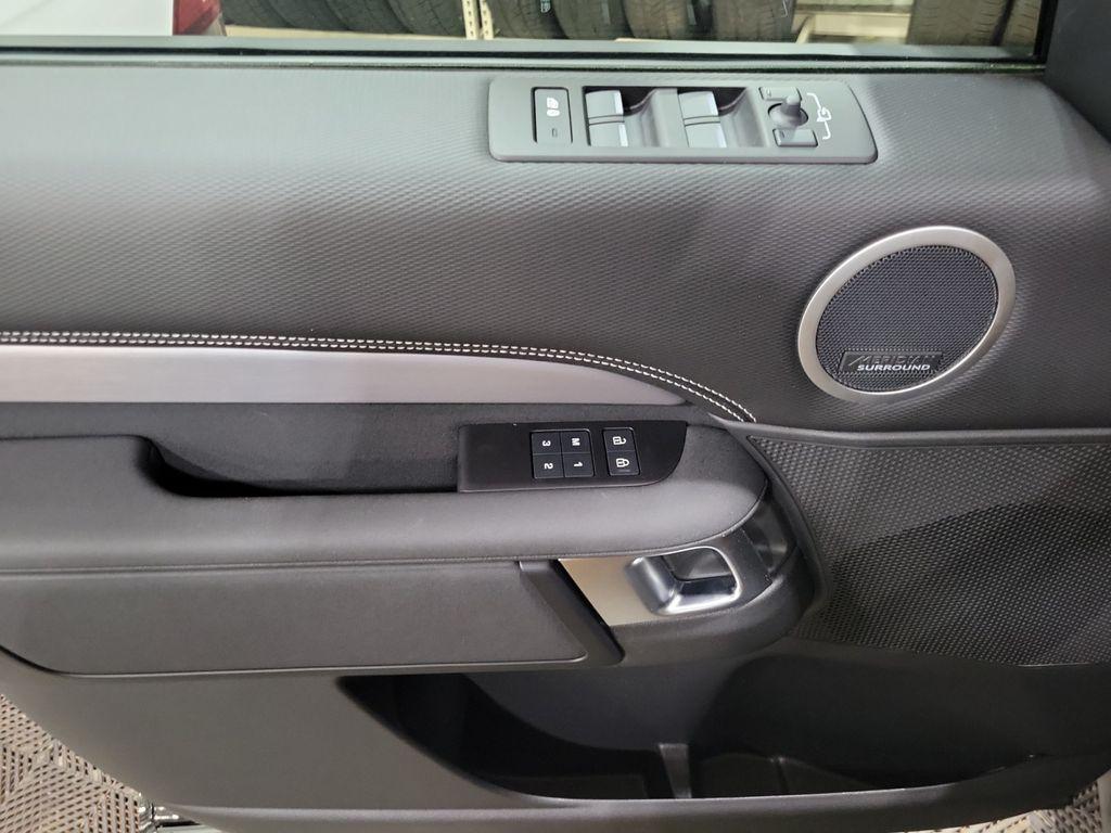 new 2025 Land Rover Discovery car, priced at $75,343