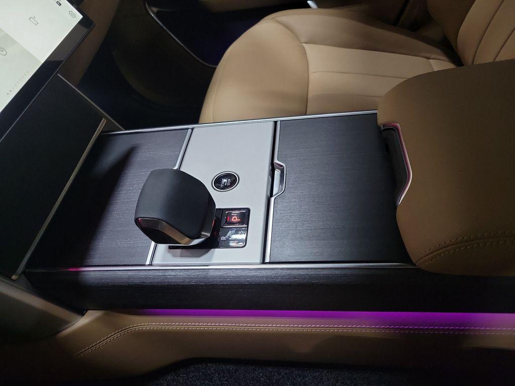 new 2025 Land Rover Range Rover car, priced at $159,555