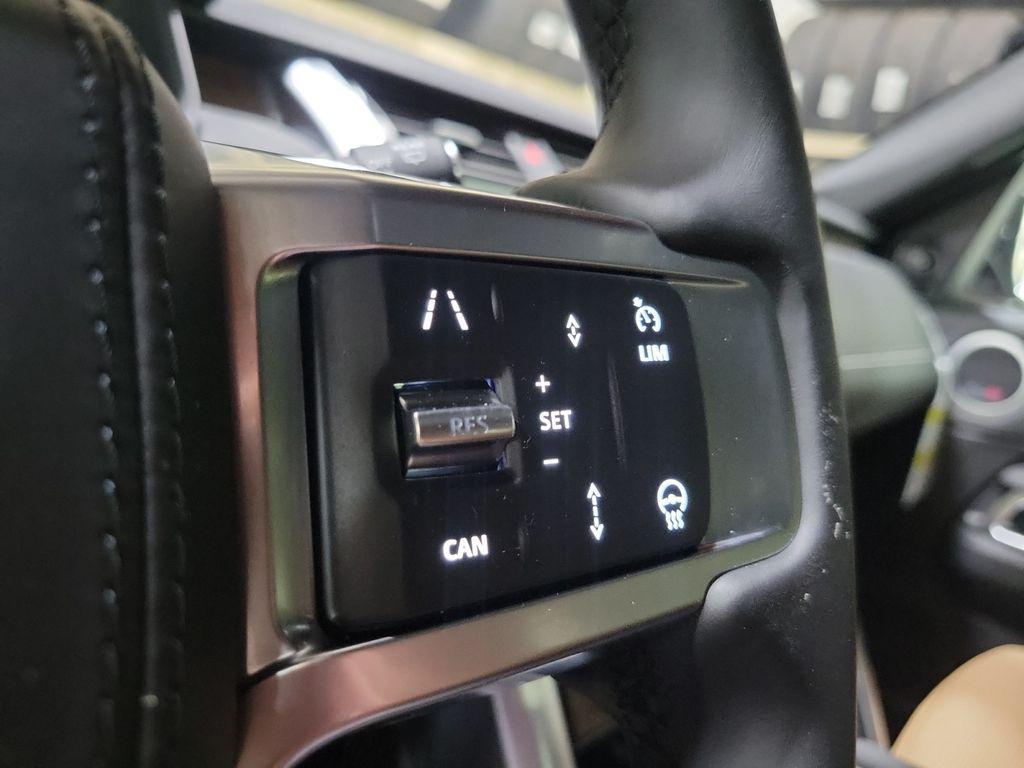 new 2025 Land Rover Discovery car, priced at $81,678