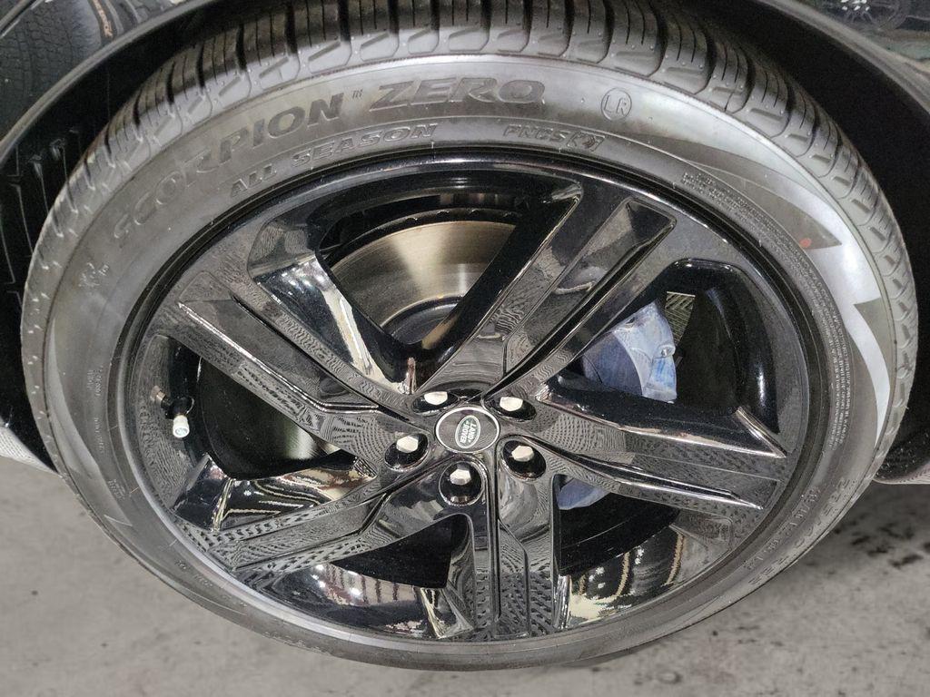 new 2025 Land Rover Discovery car, priced at $81,678