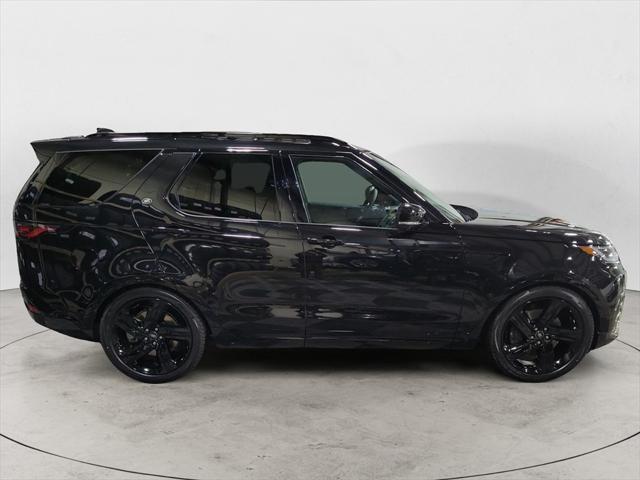 new 2025 Land Rover Discovery car, priced at $80,428