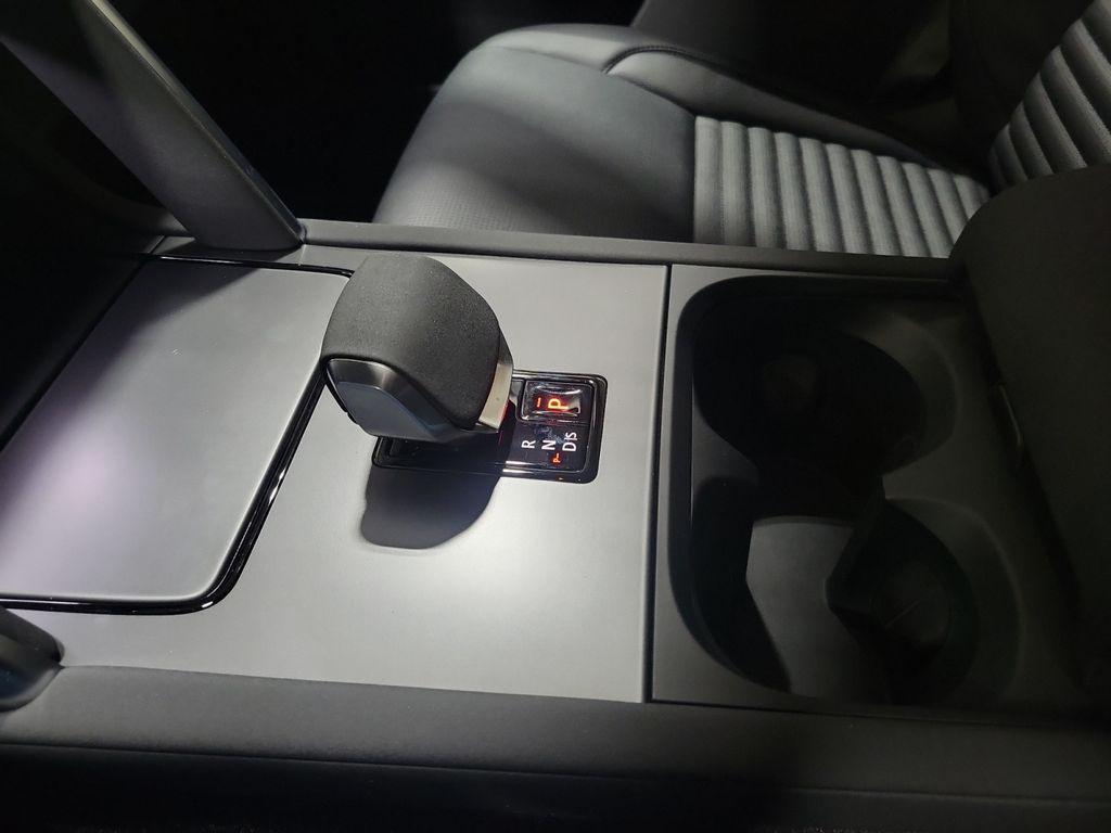 new 2024 Land Rover Discovery Sport car, priced at $43,000