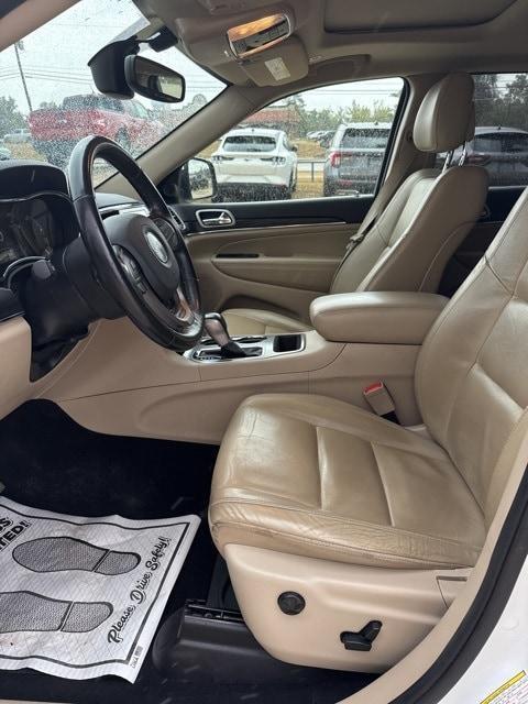 used 2020 Jeep Grand Cherokee car, priced at $21,498