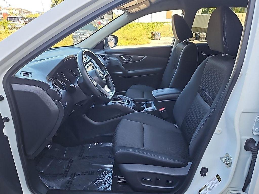 used 2019 Nissan Rogue car, priced at $14,285