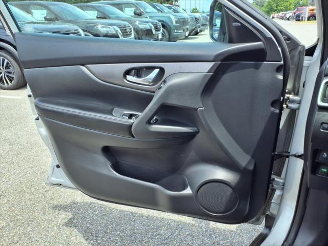 used 2016 Nissan Rogue car, priced at $11,778