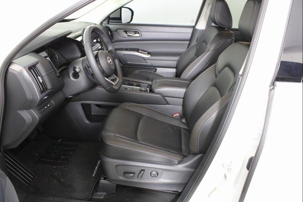 used 2024 Nissan Pathfinder car, priced at $41,000