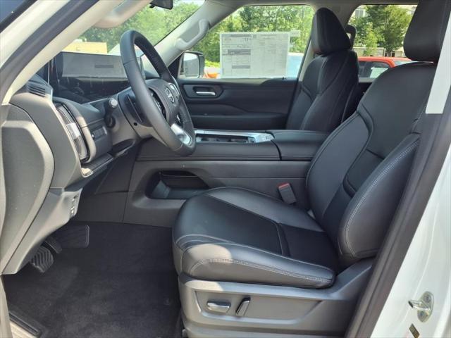 new 2025 Nissan Armada car, priced at $58,401