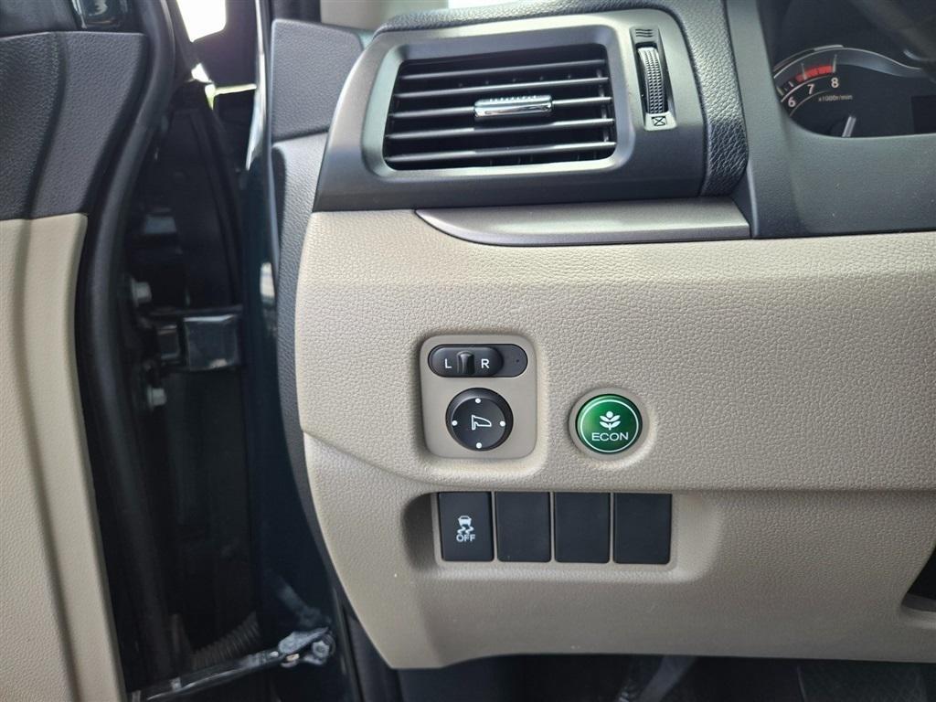 used 2016 Honda Pilot car, priced at $17,246