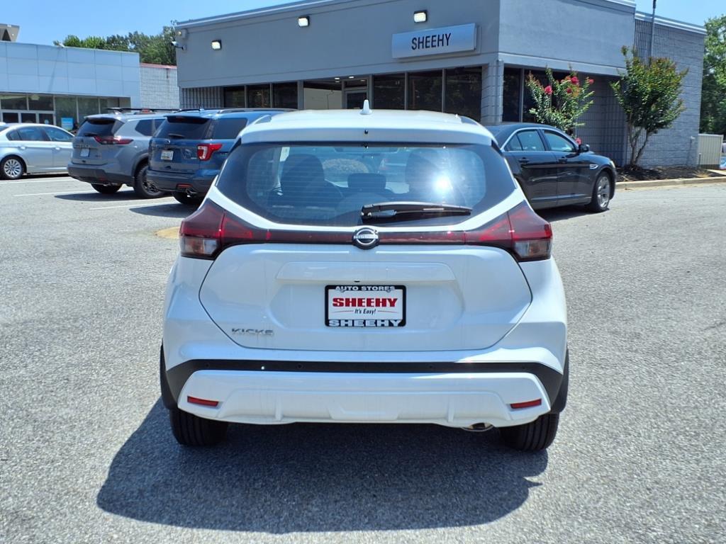 new 2025 Nissan Kicks car, priced at $23,850