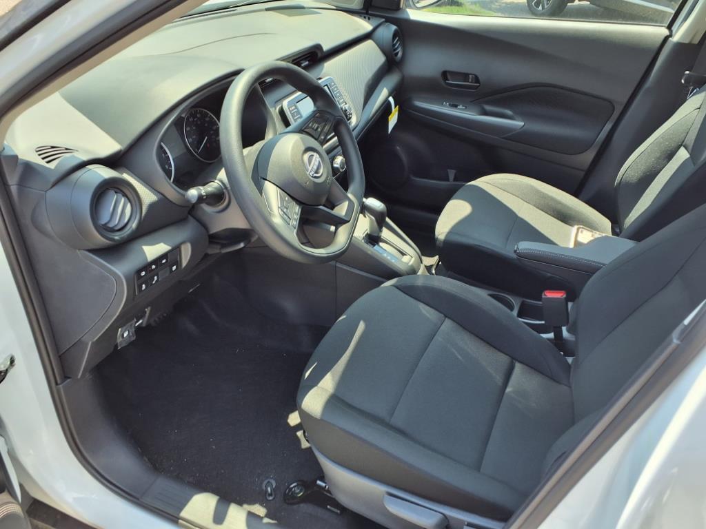 new 2025 Nissan Kicks car, priced at $23,850