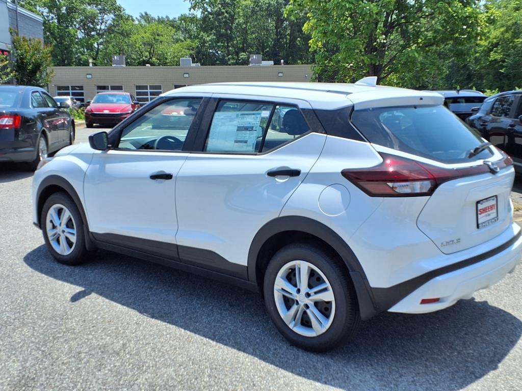 new 2025 Nissan Kicks car, priced at $23,850