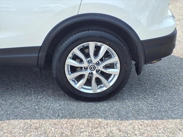 used 2021 Nissan Rogue Sport car, priced at $20,000