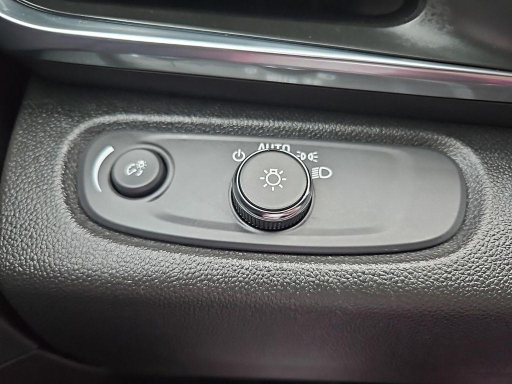 used 2024 Buick Envista car, priced at $22,118