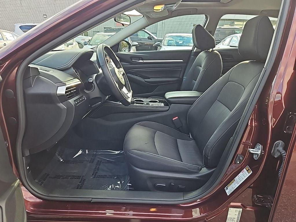 used 2023 Nissan Altima car, priced at $21,995