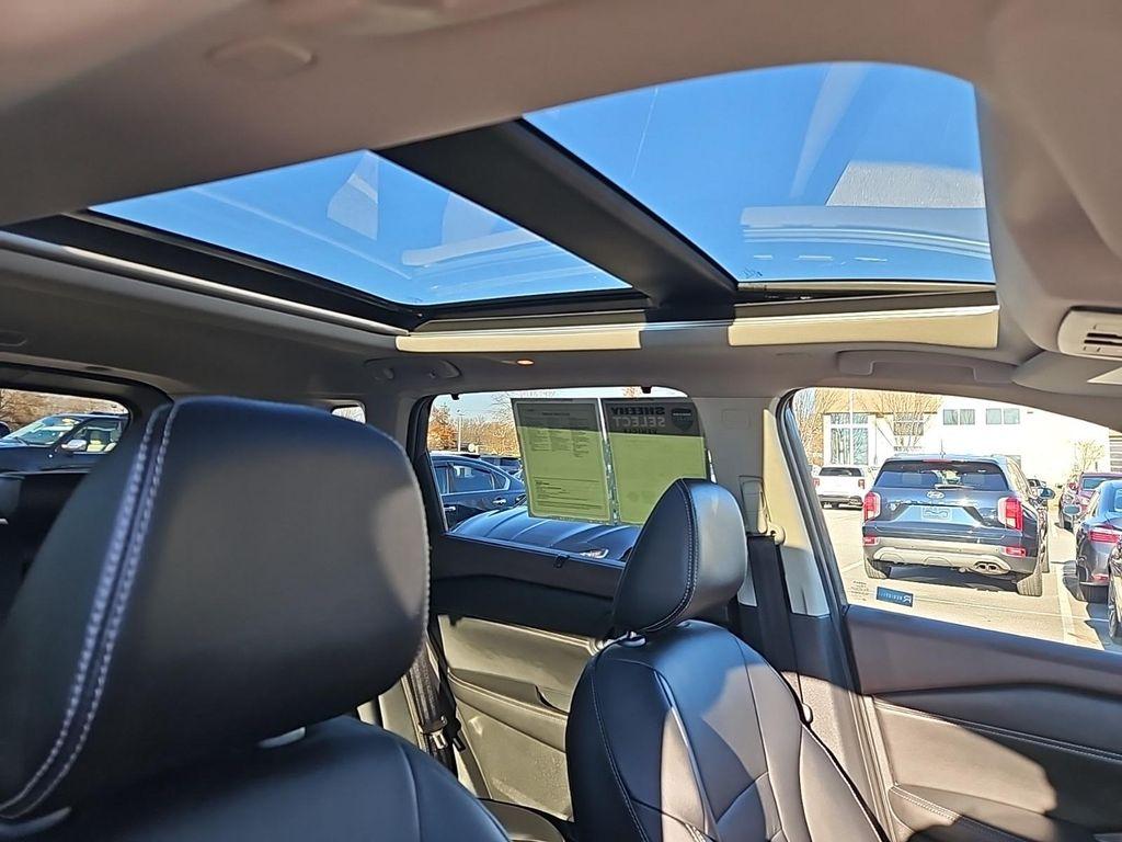 used 2023 Nissan Rogue car, priced at $27,895