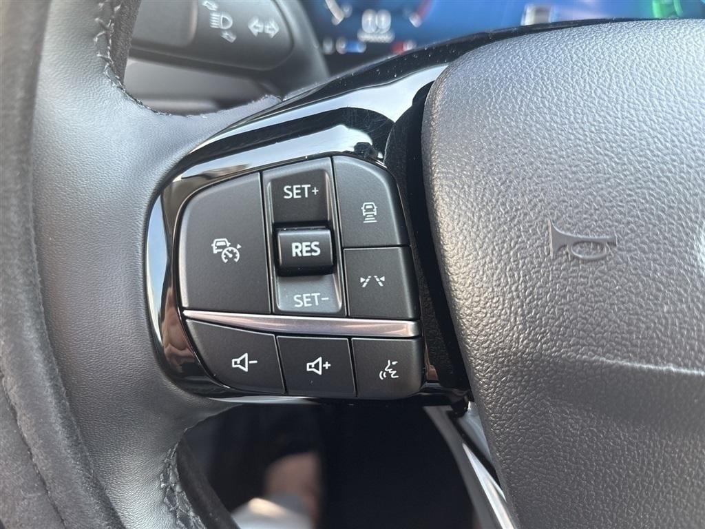 used 2024 Ford Escape car, priced at $28,900