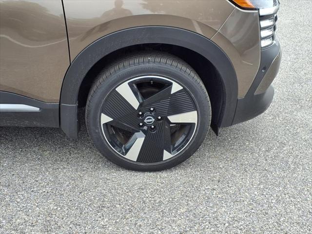 new 2025 Nissan Kicks car, priced at $27,588