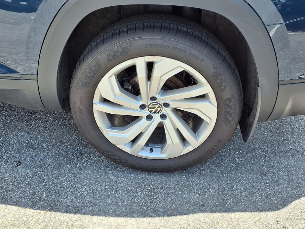 used 2021 Volkswagen Atlas car, priced at $24,717