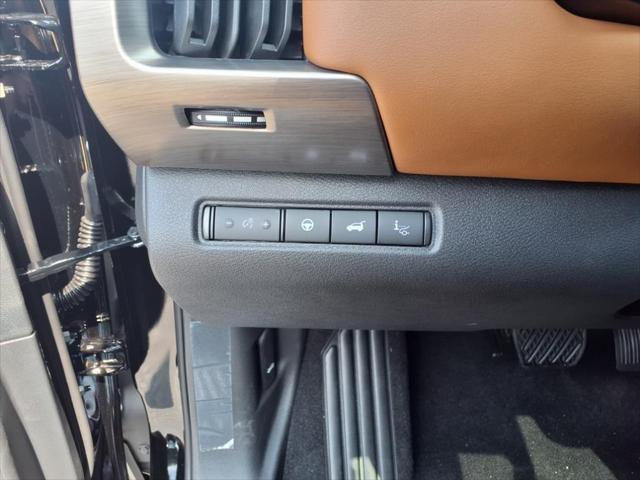 new 2025 Nissan Pathfinder car, priced at $49,317