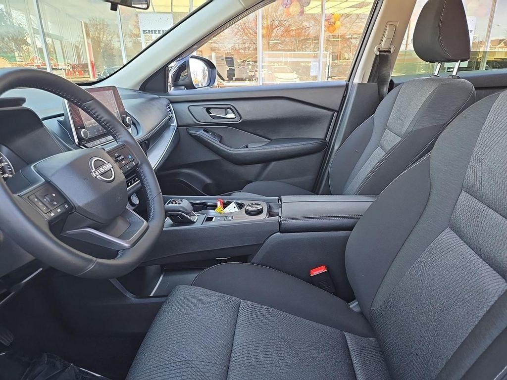 used 2025 Nissan Rogue car, priced at $21,998