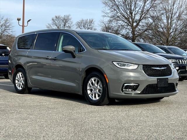 used 2023 Chrysler Pacifica car, priced at $22,943