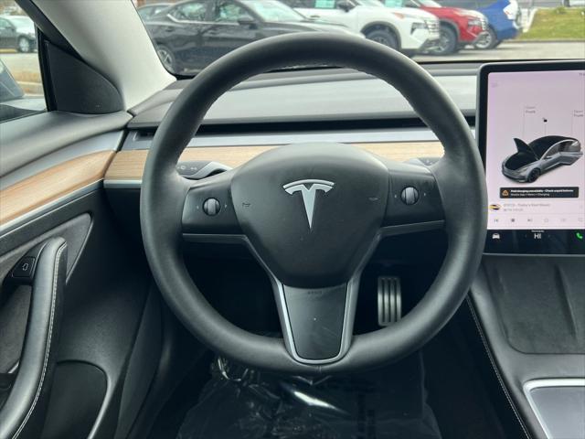 used 2021 Tesla Model 3 car, priced at $28,000