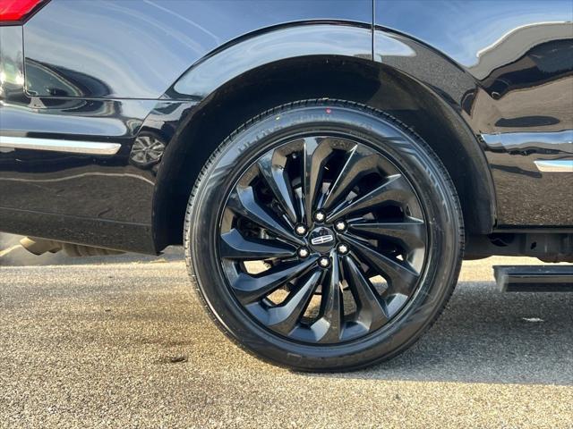 used 2020 Lincoln Navigator car, priced at $42,744