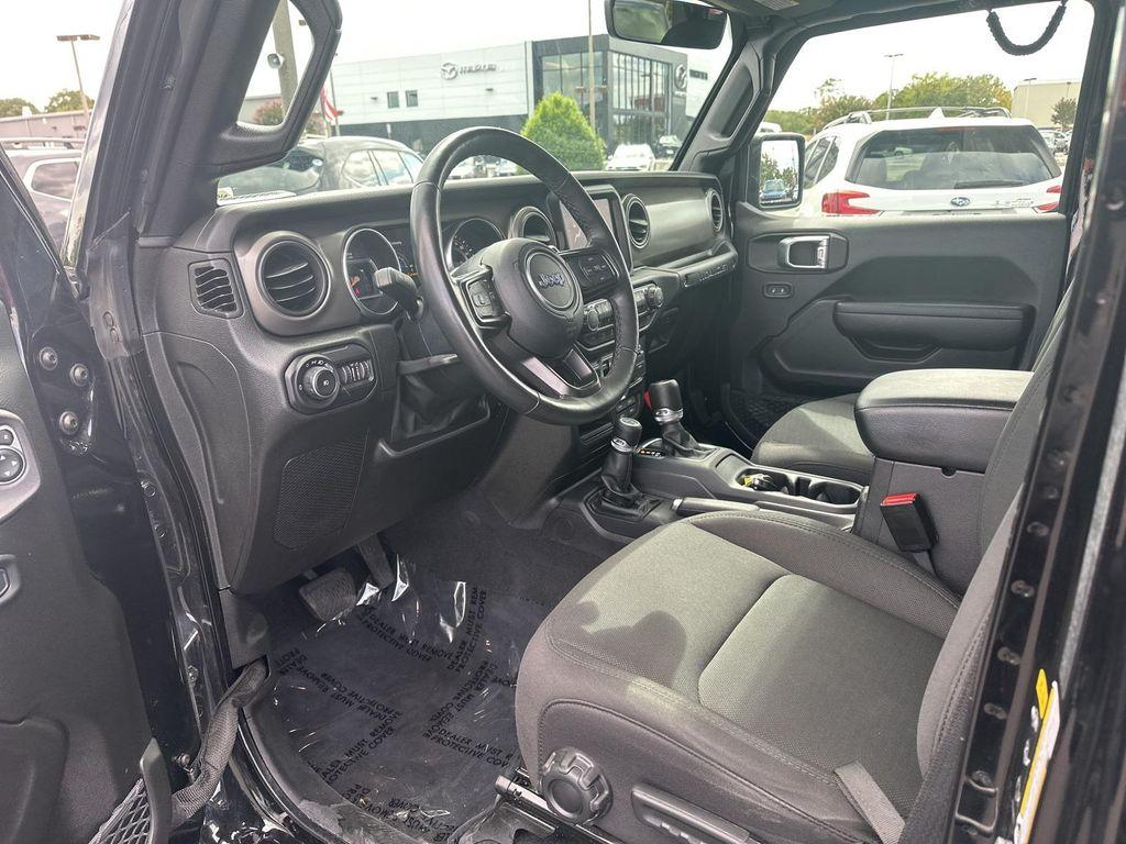 used 2022 Jeep Wrangler Unlimited car, priced at $34,087