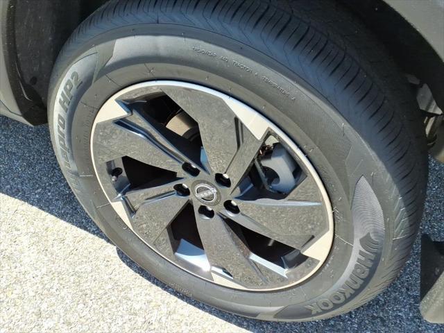 new 2025 Nissan Rogue car, priced at $32,385