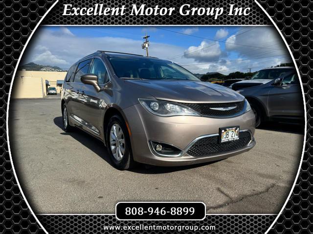 used 2018 Chrysler Pacifica car, priced at $11,995