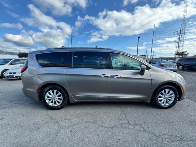 used 2018 Chrysler Pacifica car, priced at $11,995