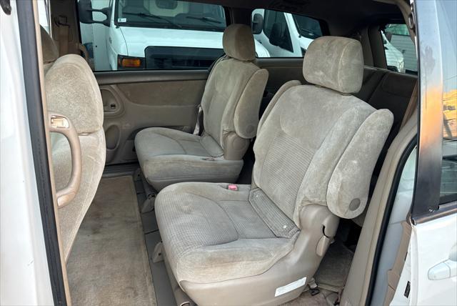 used 2006 Toyota Sienna car, priced at $7,995